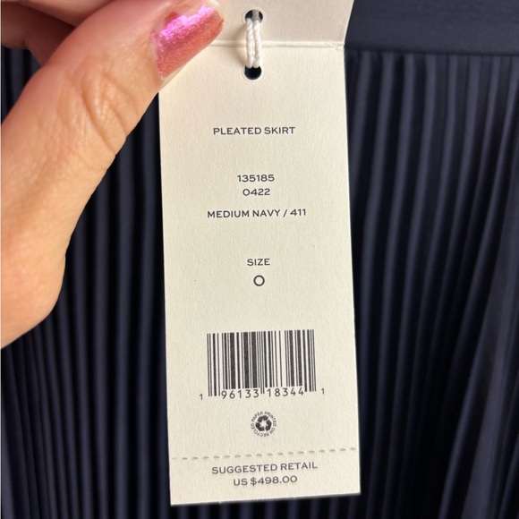 Tory Burch navy pleated skirt‎ sz 0 - Picture 3 of 7